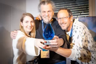 Miriam, Ralph & Silvan mit dem Splash Award in davos 2025