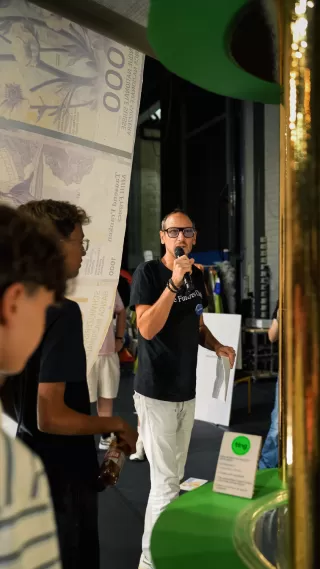 Silvan auf der Bühne Theater Basel
